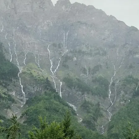 Nocleg ze śniadaniem Bujtina Arlindi Valbone