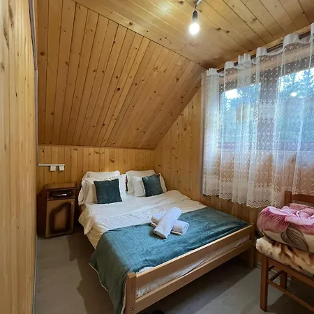 Bed & Breakfast Bujtina Arlindi Valbone