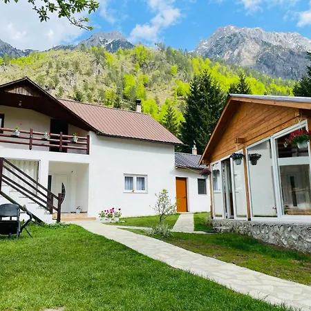 Bed & Breakfast Bujtina Arlindi Valbone