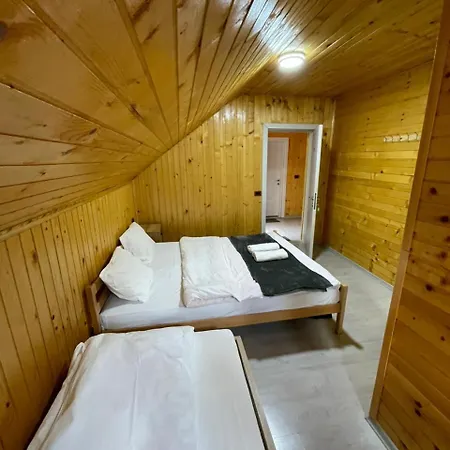 Bujtina Arlindi Bed & Breakfast Valbona
