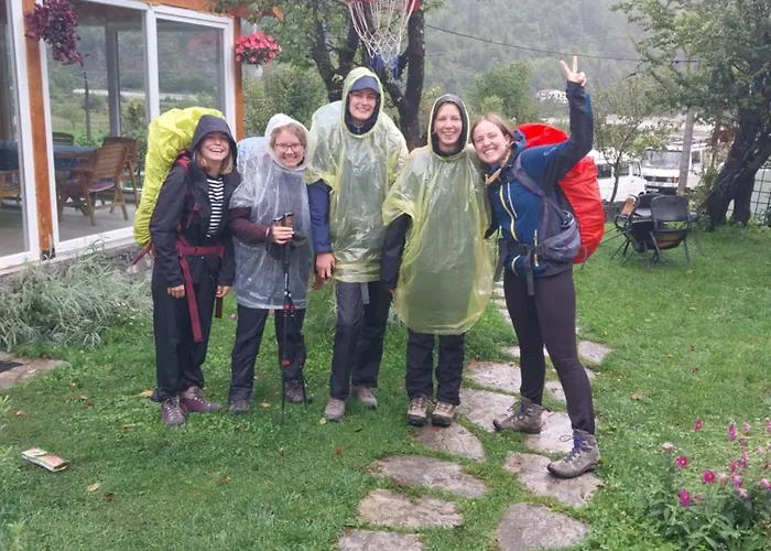 Bed & Breakfast Bujtina Arlindi Valbone