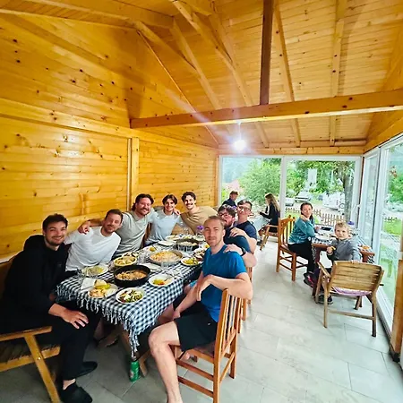 Bujtina Arlindi Bed & Breakfast *